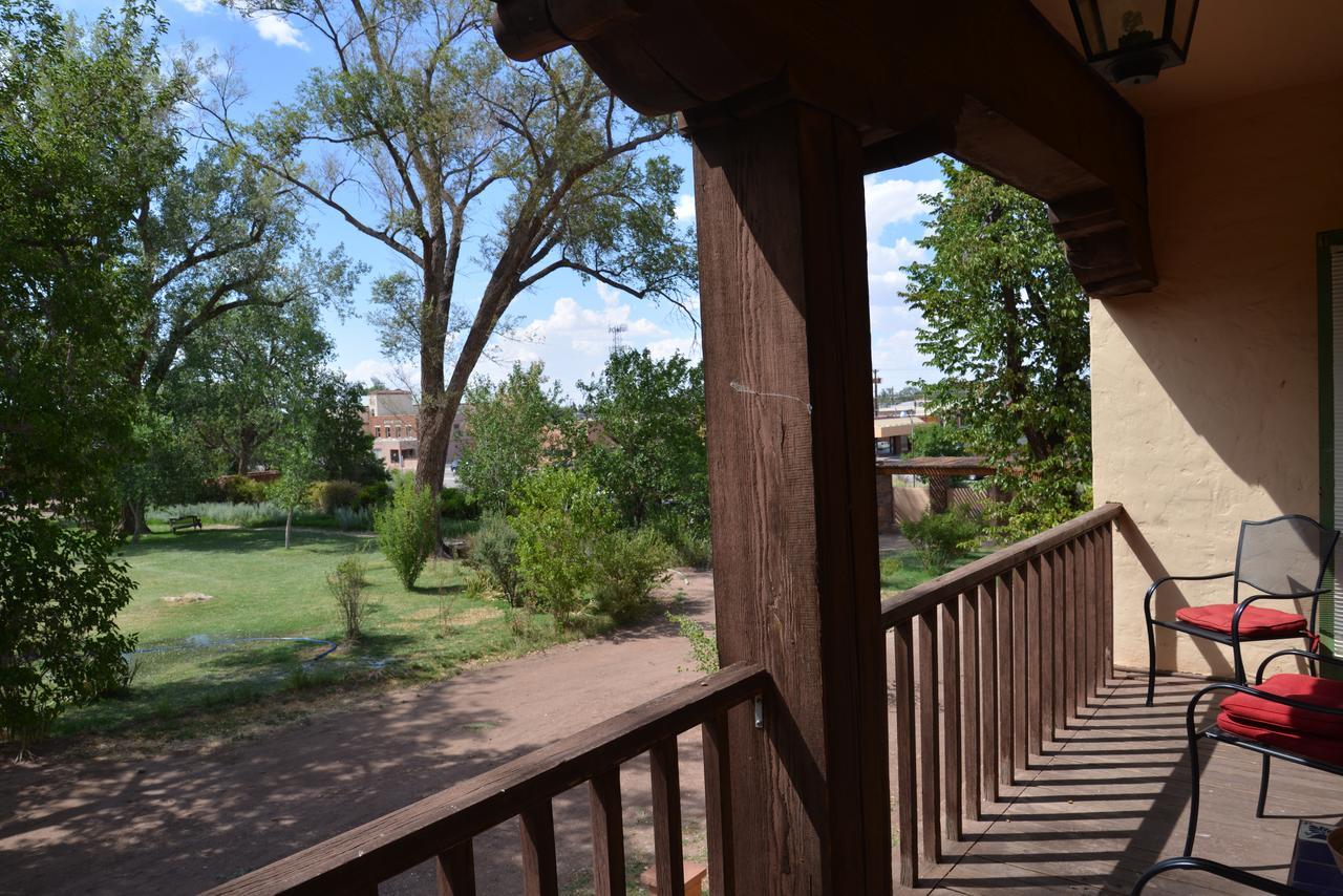 La Posada Hotel And Gardens Winslow Extérieur photo